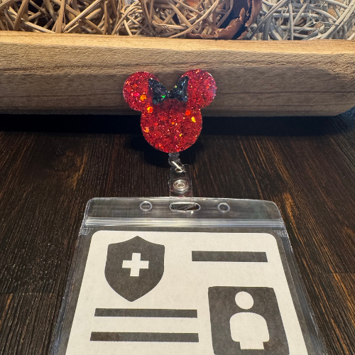 Mouse head retractable badge reel