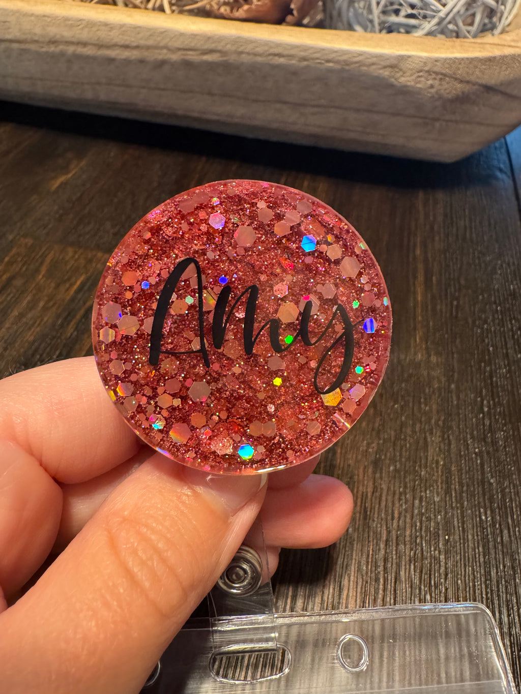 Retractable badge reel